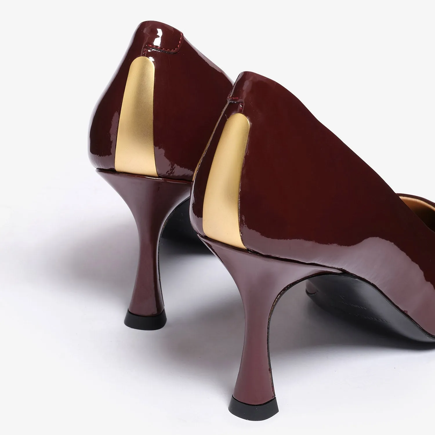 Appia | Women's patent leather décolleté