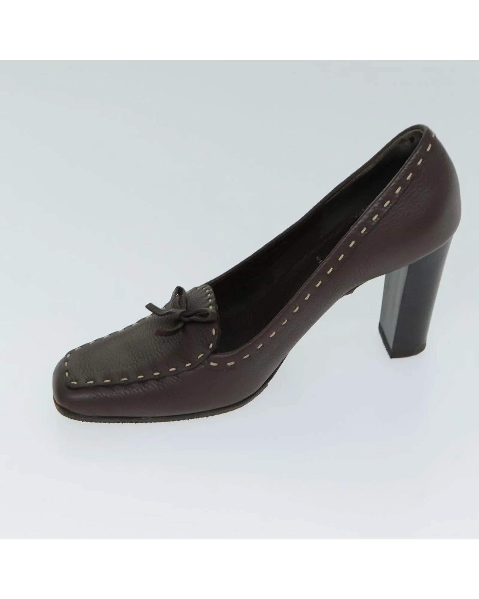 Leather Shoes 2-Set with Authentic Design and Detailing