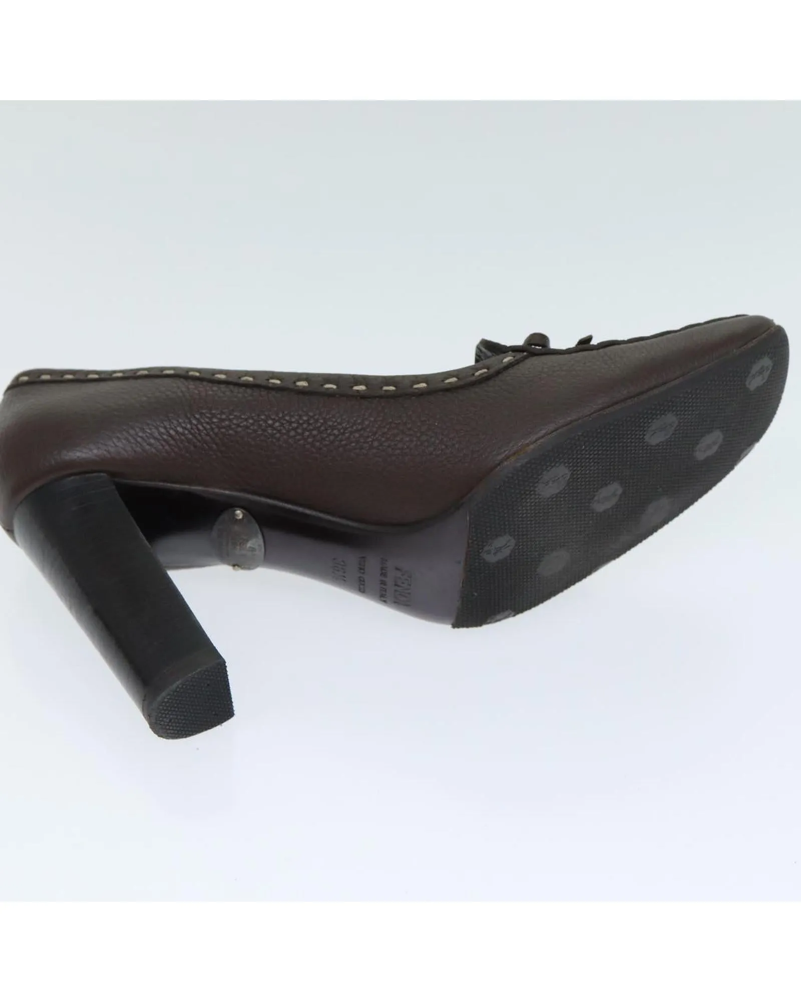 Leather Shoes 2-Set with Authentic Design and Detailing