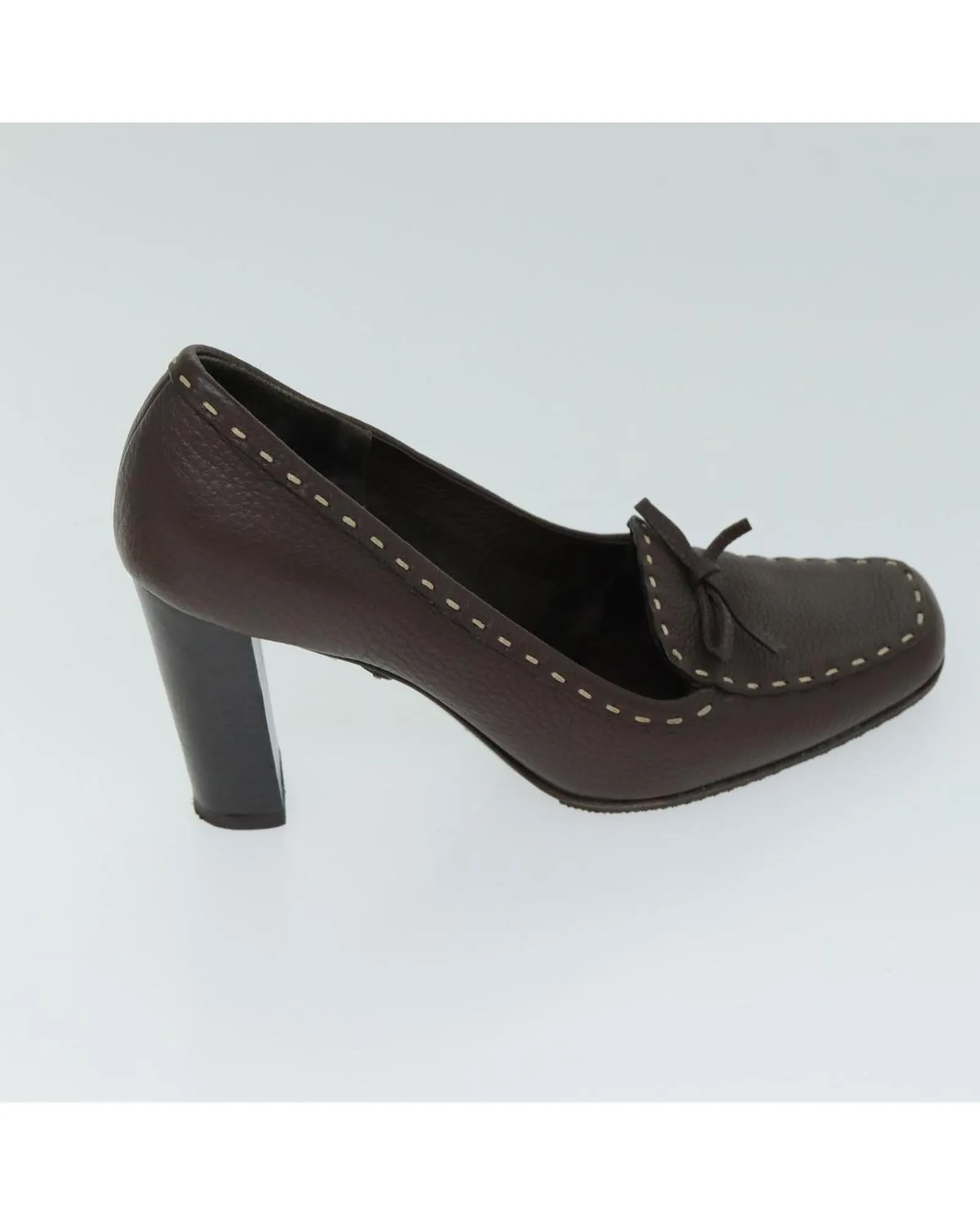 Leather Shoes 2-Set with Authentic Design and Detailing