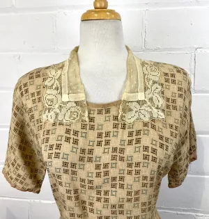 Vintage 1920s Beige Cotton Lace Collar and Cuffs Set